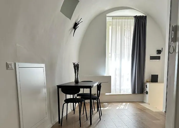 Suite 1